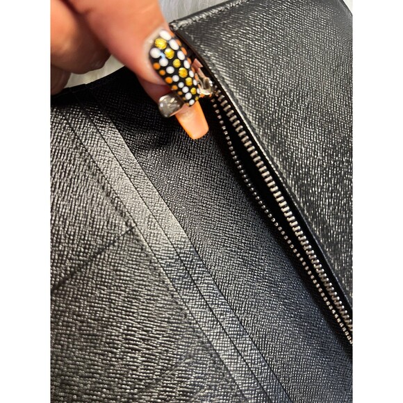 Louie Vuitton Brazza wallet in Damier Graphite coated canvas. With COA MSRP $710 - Picture 9 of 10